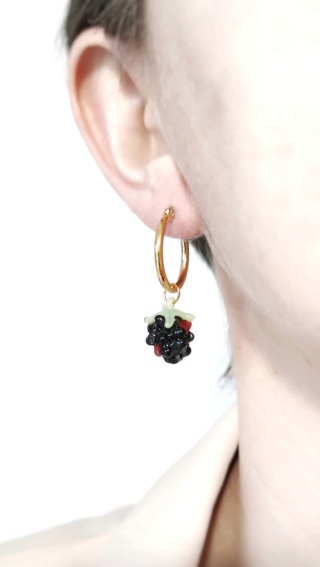 Kolczyk czarno-czerwona jeżyna "Sweets" - dwa rozmiary