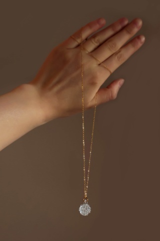 Wisiorek z kulką "Crystal"