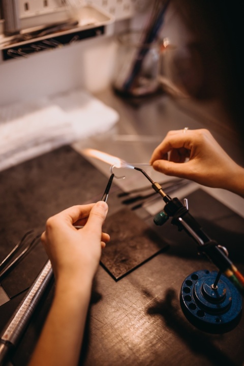 Indywidualne warsztaty z formowania szkła w ogniu palnika