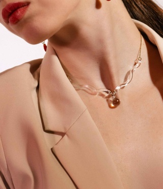 Naszyjnik fala z bezbarwną kroplą "Coral"