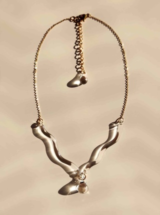 Naszyjnik fala z bezbarwną kroplą "Coral"