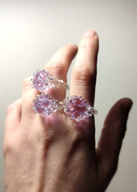 Pierścionek "Nereida" fiolet neodymowy