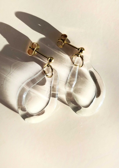 Długie kolczyki "Amorphic" z bezbarwnego szkła